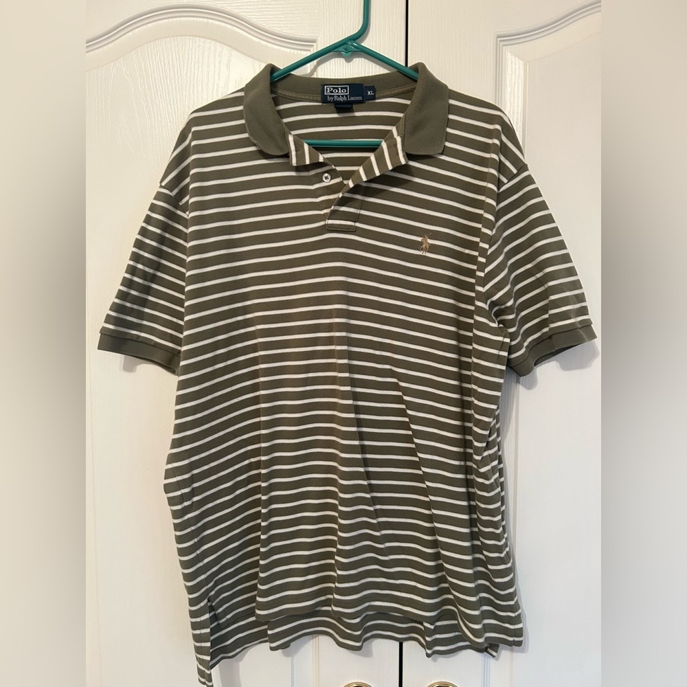 Olive green shirt sleeved knit Polo shirt in XL